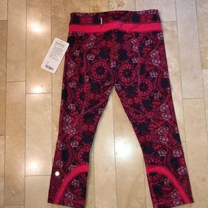 lululemon athletica Pants - LULULEMON Inspire Crop ll lululemon athletica Pants - LULULEMON Inspire Crop ll